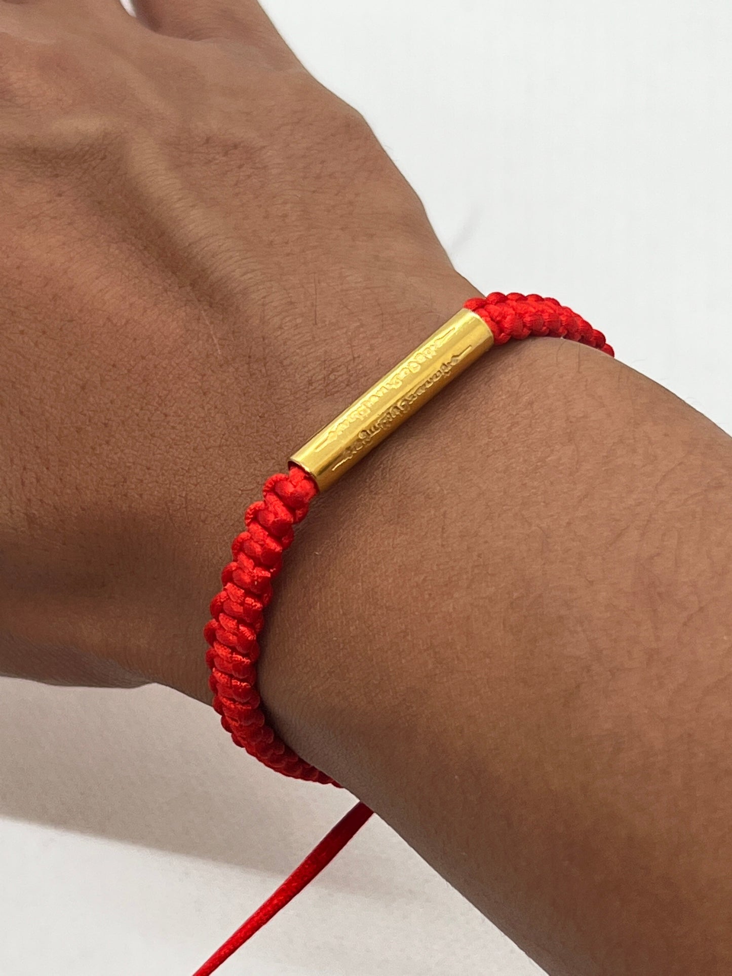 Bracelet Rouge Mantra Bouddhiste Ha-Tiew