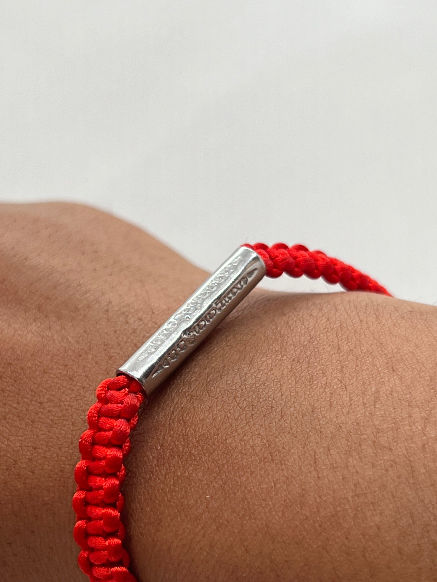 Bracelet Rouge Mantra Bouddhiste Ha-Tiew