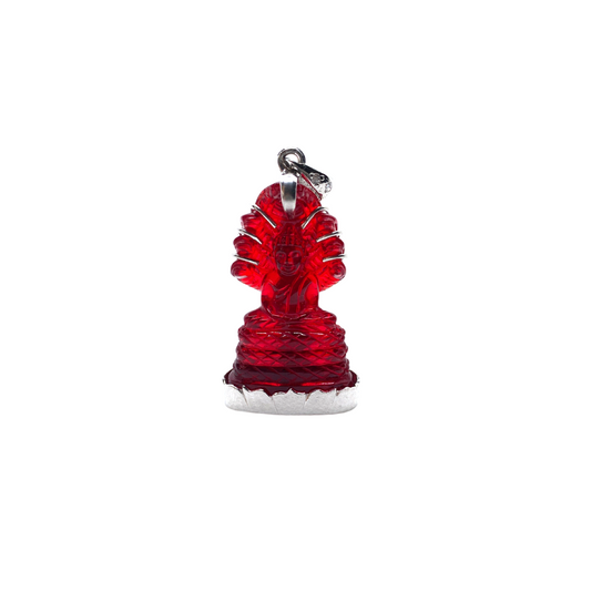 Pendentif Naga Dhyana Mudrā en cristal rouge